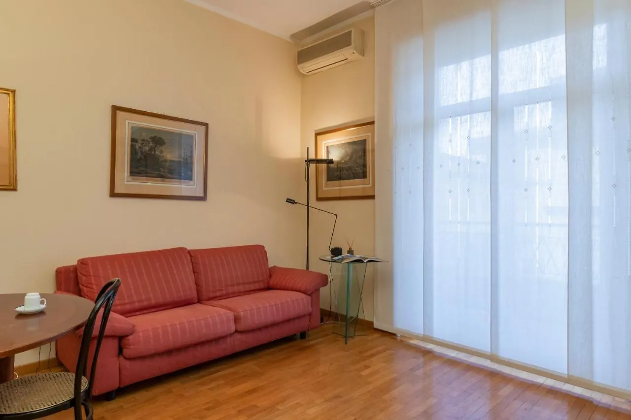 Comodo Appartamento Tra Brera E Porta Nuova Milano