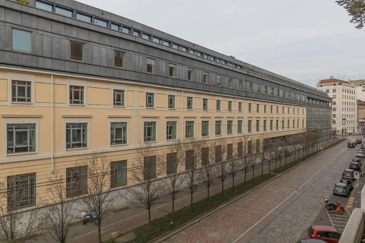Comodo Appartamento Tra Brera E Porta Nuova Milano Italia