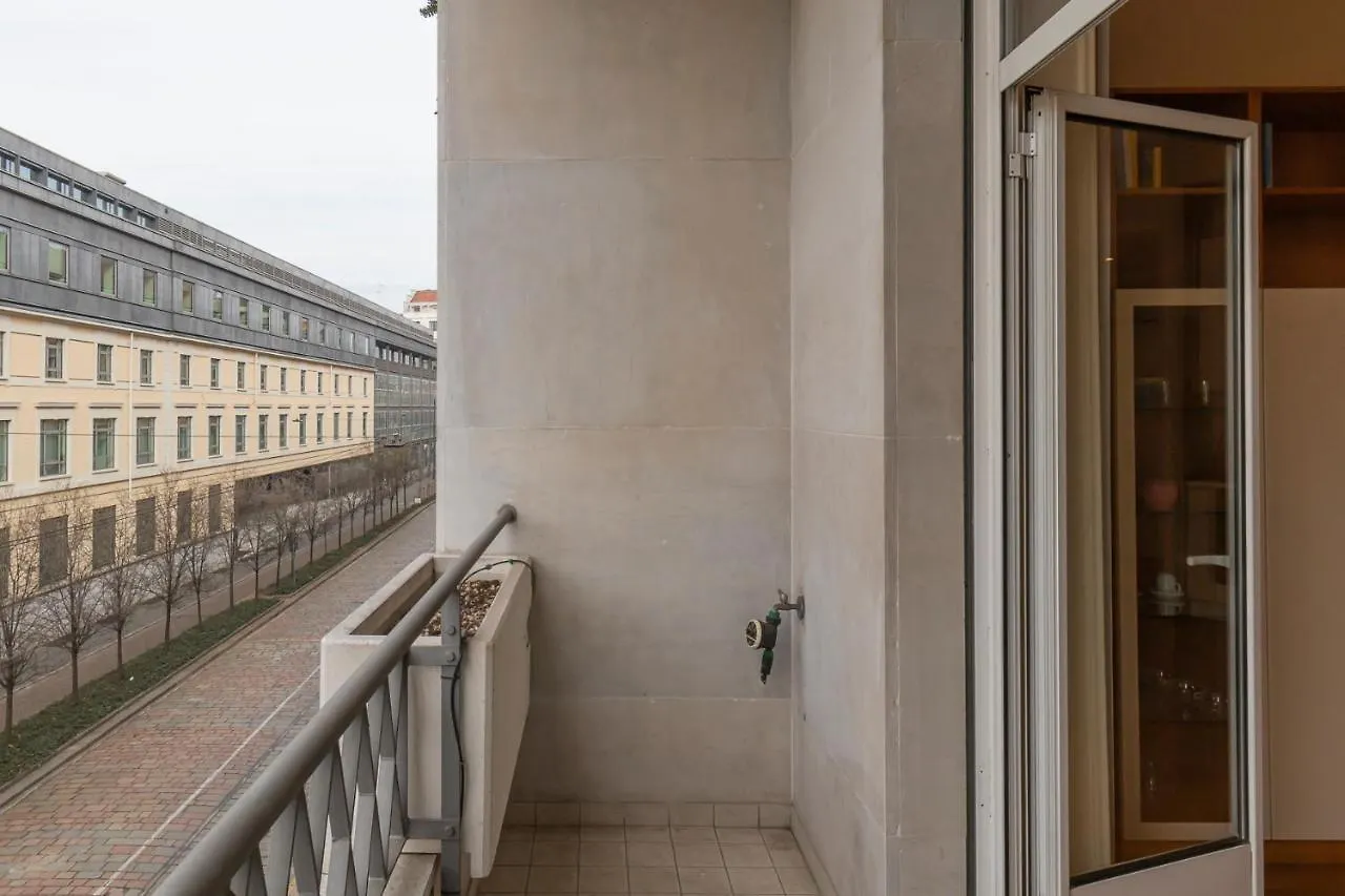 Comodo Appartamento Tra Brera E Porta Nuova Milano 0*,