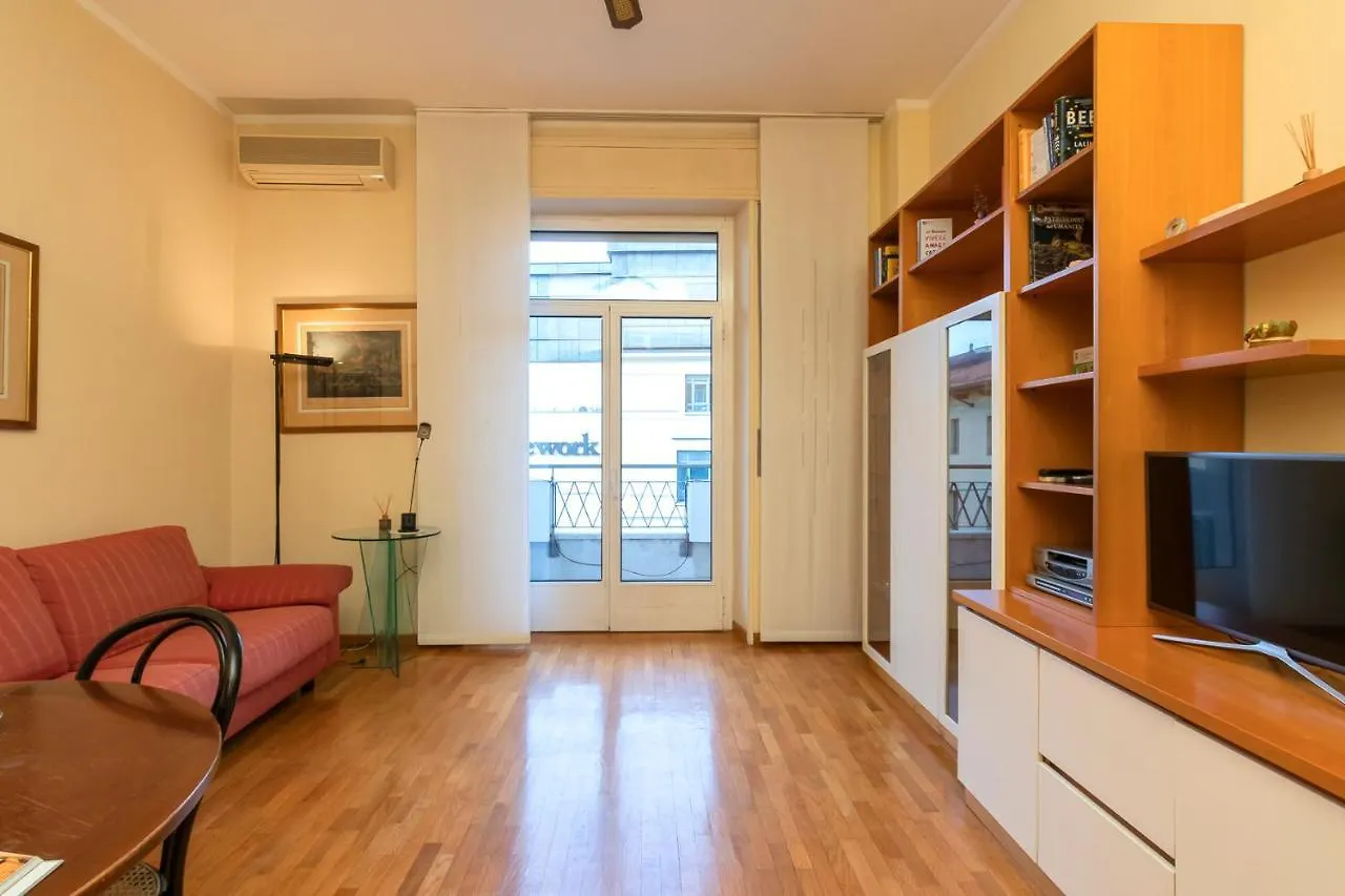 Comodo Appartamento Tra Brera E Porta Nuova Milano
