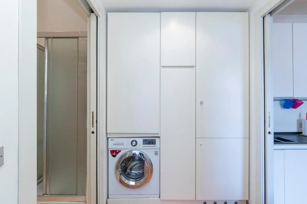 Comodo Appartamento Tra Brera E Porta Nuova Milano